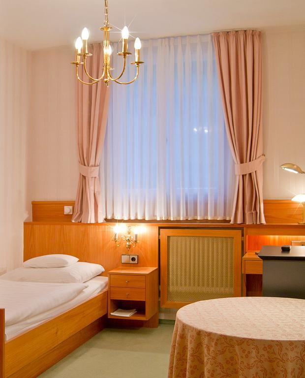 Zum Kranz Garni Hotel Bad Rippoldsau-Schapbach Værelse billede